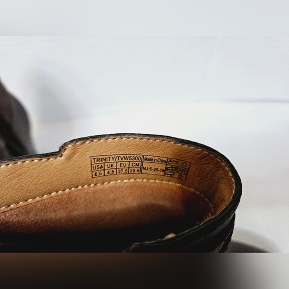 Vionic Trinity Bootie - Picture 13 of 13